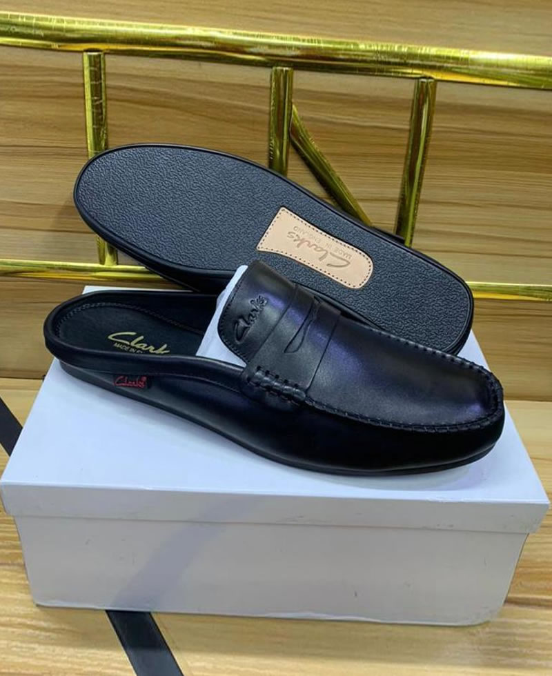 Clarks Men's Designer Leather Casual Penny Half Shoe Mules - Black